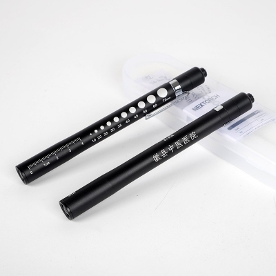 医用笔式手电筒激光雕刻示例